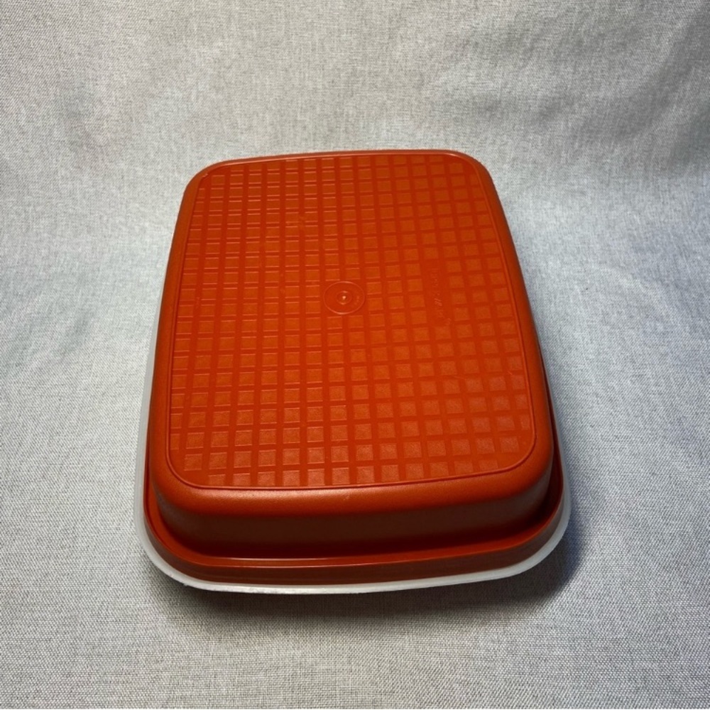 Tupperware Season-Serve Marinating Container - Picture 2 of 7